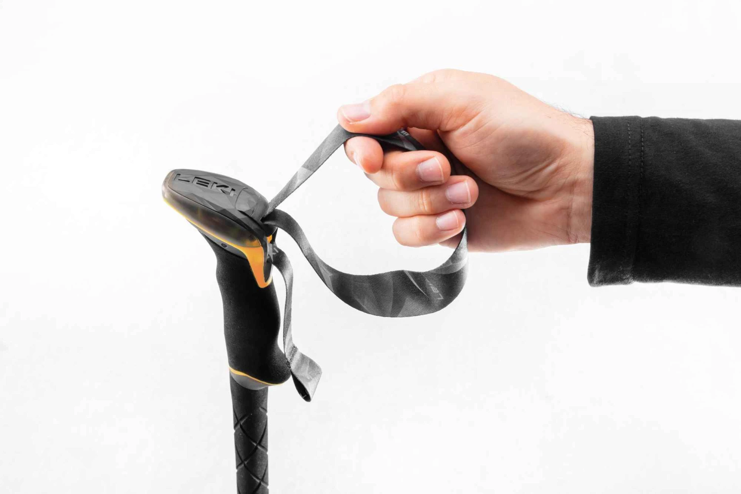 Leki Makalu Lite - Ultraleichte Verstellbare Trekking- / Wanderstöcke (100-135 Cm) 5 Leki Makalu Lite - Ultraleichte Verstellbare Trekking- / Wanderstöcke (100-135 Cm) – Bild 4